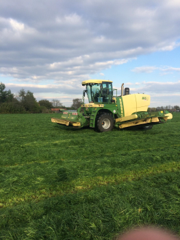 Gras maaien met krone Big M eventueel op zwad